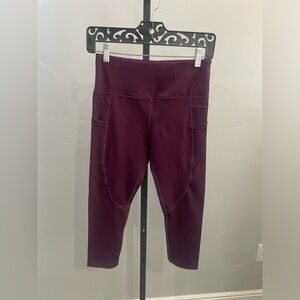 ZYIA  dark purple capri length leggings